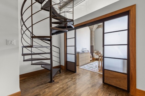 Escalier - 508-608-20 Rue Des Soeurs-Grises, Montréal (Ville-Marie), QC - Indoor Photo Showing Other Room
