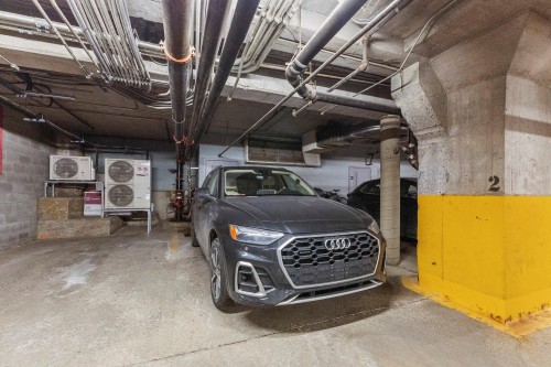 Stationnement - 508-608-20 Rue Des Soeurs-Grises, Montréal (Ville-Marie), QC - Indoor Photo Showing Garage