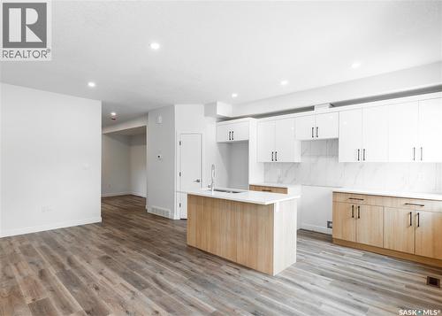 4513 Green Brooks Way E, Regina, SK - Indoor Photo Showing Kitchen