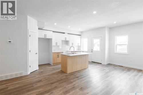 4513 Green Brooks Way E, Regina, SK - Indoor Photo Showing Kitchen