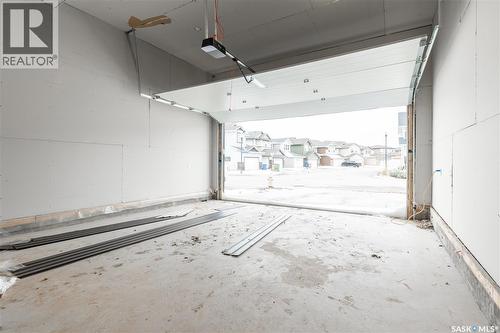 4513 Green Brooks Way E, Regina, SK - Indoor Photo Showing Garage