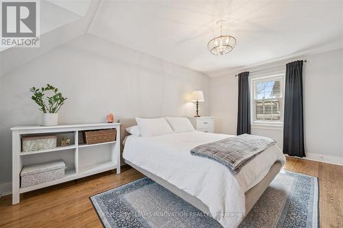 87 Lydia Street, Kitchener, ON - Indoor Photo Showing Bedroom