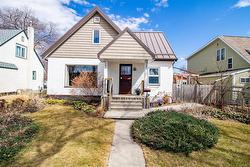 92 Birchdale Avenue  Winnipeg, MB R2H 1S1