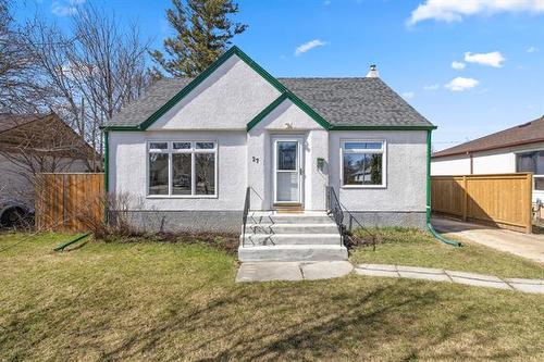 27 Thorndale AVE  Winnipeg, MB R2M 1C7