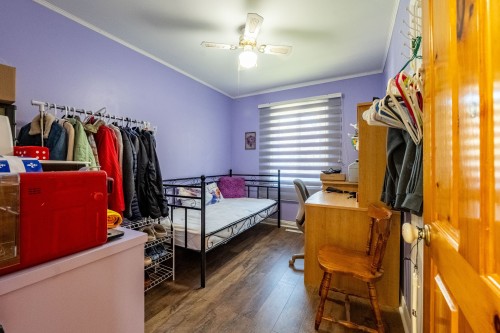 Chambre à coucher - 77 Boul. Du Bon-Pasteur, Laval (Laval-Des-Rapides), QC - Indoor Photo Showing Bedroom