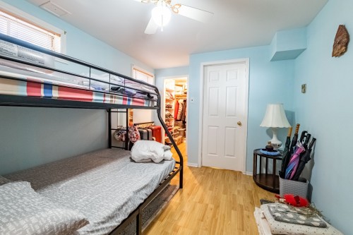 Chambre à coucher - 77 Boul. Du Bon-Pasteur, Laval (Laval-Des-Rapides), QC - Indoor Photo Showing Bedroom