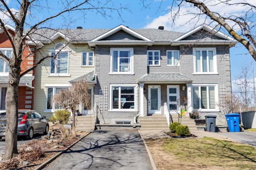 48 Rue de Poitiers  Candiac, QC J5R 5X5