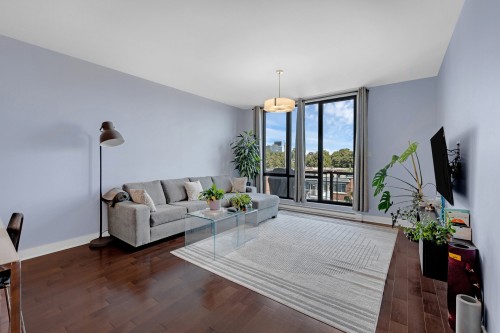 Salon - 7650 13E Avenue, Montréal (Villeray/Saint-Michel/Parc-Extension), QC - Indoor Photo Showing Living Room