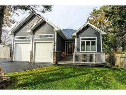 4 Waterford Heights SOUTHSt. John's, NL A1E 1G4