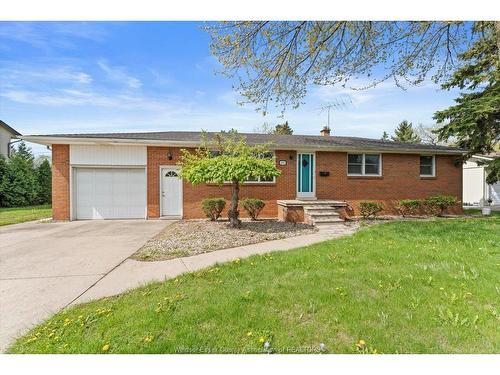 4045 DOUGALL  Windsor, ON N9G 1X4