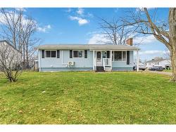 14 Finnamore ST  Oromocto, NB E2V 2J7