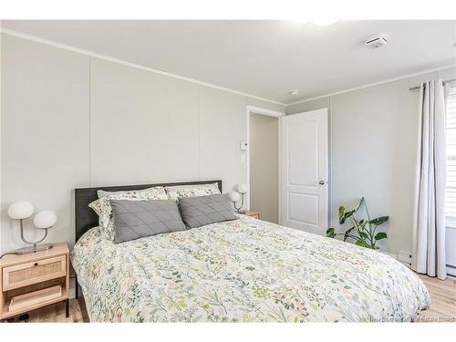 15 Telex, Dieppe, NB 