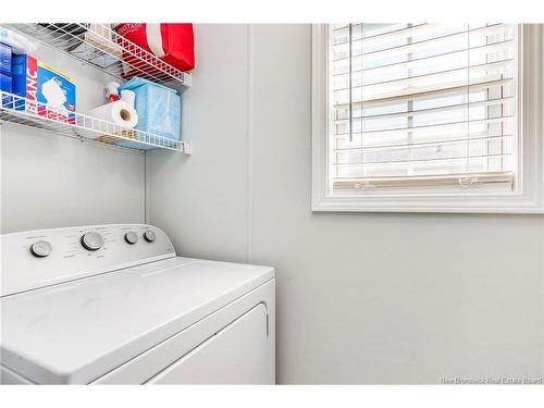 15 Telex, Dieppe, NB 