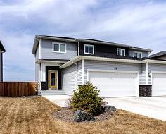 53 River Ridge DR  Lorette, MB R5K 1G8