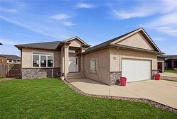 20 DENBY COVE Niverville, MB R0A 0A2