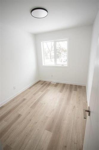 156 Perth Ave, Winnipeg, MB 