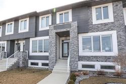 174 Evelyne Reese BLVD  Winnipeg, MB R3X 0P2