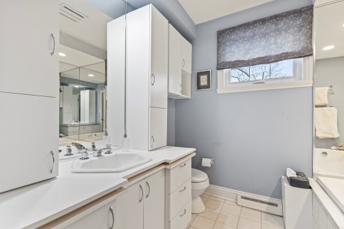 Salle de bains - 55 Rue Argyle, Kirkland, QC - Indoor Photo Showing Bathroom