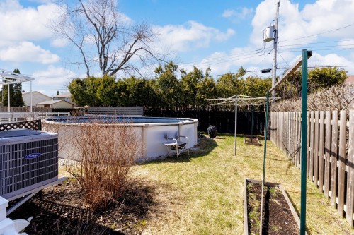 Cour - 55 Rue Argyle, Kirkland, QC - Outdoor With Above Ground Pool