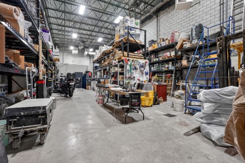 Warehouse - 115-9125 Rue Pascal-Gagnon, Montréal (Saint-Léonard), QC - Indoor