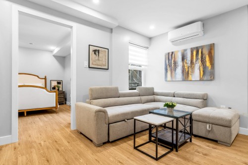 Salon - 202-3153 Rue Ste-Catherine E., Montréal (Mercier/Hochelaga-Maisonneuve), QC - Indoor Photo Showing Living Room
