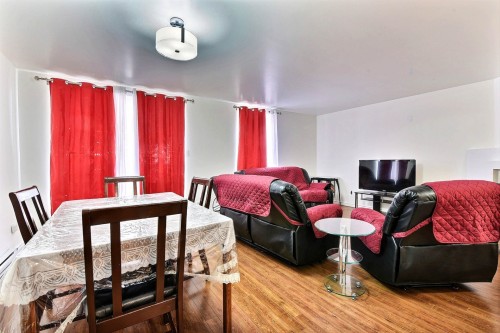 Living Room - 1-1501 Rue Notre-Dame O., Montréal (Ville-Marie), QC - Indoor Photo Showing Dining Room