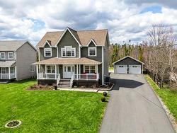 19 Acorn Avenue  Lantz, NS B2S 1Y5