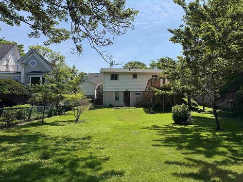 5 Whipple Street, Yarmouth, NS 