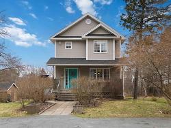 70 Hillside Avenue  Lower Sackville, NS B4C 1W7