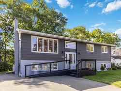 10 Rosewood Court Bedford, NS B4A 3C2