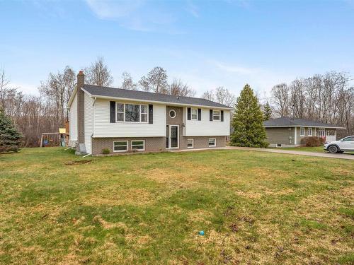 11 St. Andrews Court  Stellarton, NS B0K 1S0