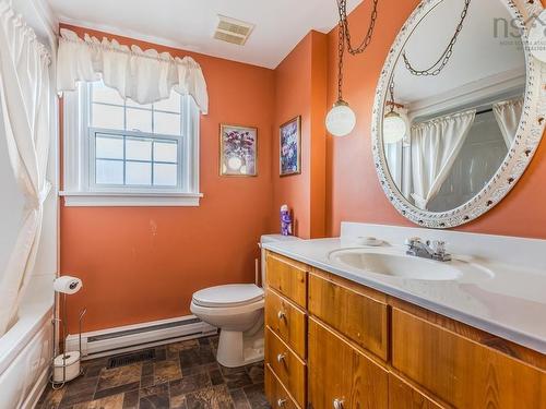13011 Highway 2, Central Onslow, NS 