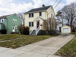 3058 Connaught Avenue  Halifax, NS B3L 3A4