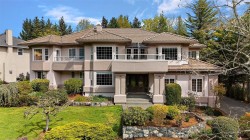 8593 Kingcome Cres North Saanich, BC V8L 5C4