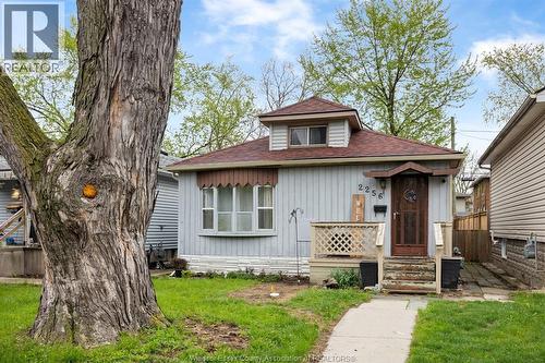 2256 CHURCH  Windsor, ON N8X 1V9