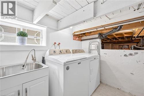 46 Bay Street, Mississauga, ON - Indoor Photo Showing Laundry Room