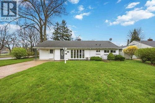 891 BURR STREET  Sarnia, ON N7V 2Y3