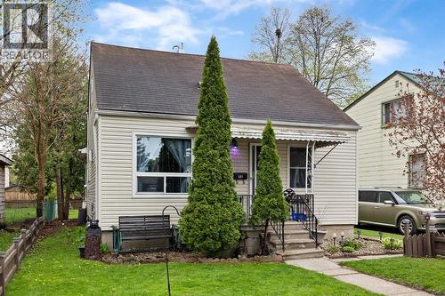 981 McEwan AVENUE  Windsor, ON N9B 2G1