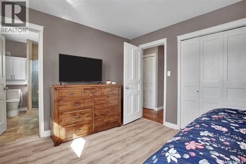 403 King Place, Warman, SK - Indoor Photo Showing Bedroom