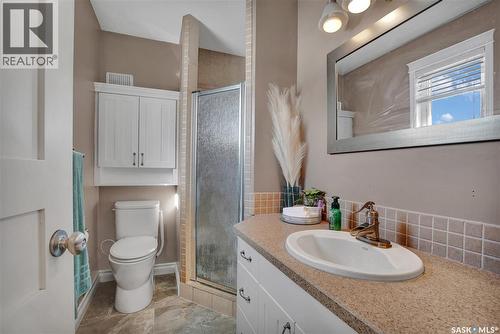 403 King Place, Warman, SK - Indoor Photo Showing Bathroom