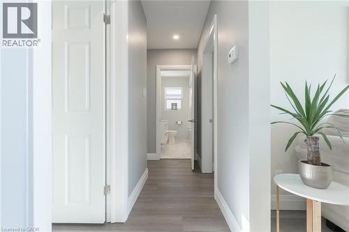 58 Sandalwood Avenue, Hamilton, ON - Indoor Photo Showing Other Room