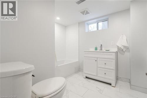 58 Sandalwood Avenue, Hamilton, ON - Indoor Photo Showing Bathroom