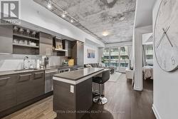 921 - 1030 KING STREET W Toronto, ON M6K 0B4