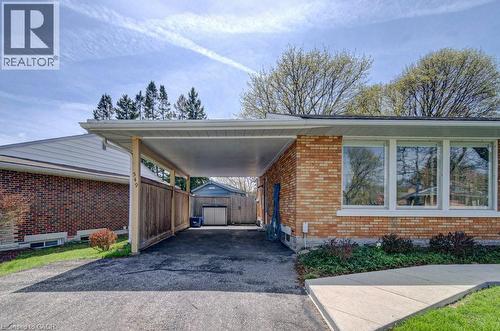 549 Dunbar Road, Kitchener, ON - Outdoor