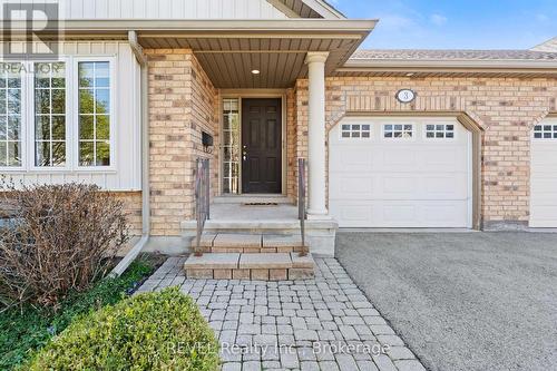 3 - 605 Welland Avenue, St. Catharines (Carlton/Bunting), ON - Outdoor