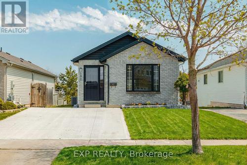 101 ANASTASIA CRESCENT  Brantford, ON N3P 2A8