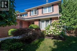 2098 EDGEBANK Court  Burlington, ON L7M 2S9