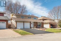 853 ACADIAN GARDENS Ottawa, ON K1C 2V7
