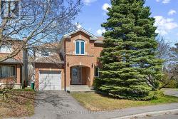 227 TWYFORD STREET  Ottawa, ON K1V 0V9