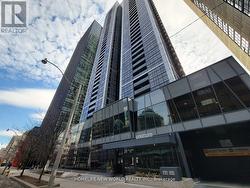 3608 - 28 TED ROGERS WAY  Toronto, ON M4Y 2J4